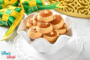 Pinched Pineapple Tart